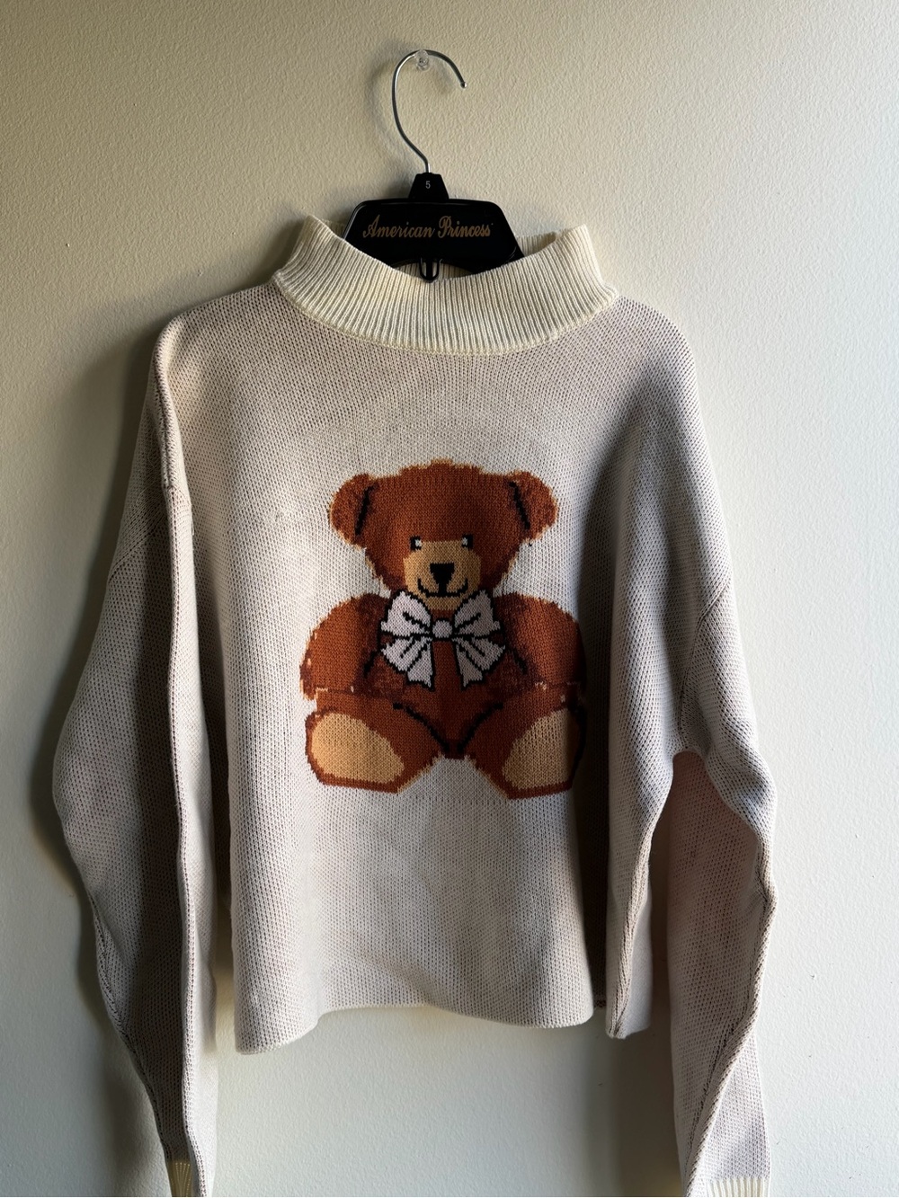 American Princess Cream Sweater with Brown Teddy Bear Motif - Picture 2 of 2